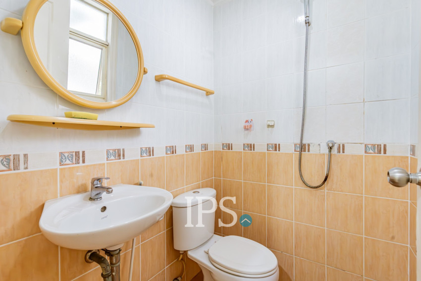 3 Bedroom Villa For Rent - Teuk Thla, Sen Sok, Phnom Penh