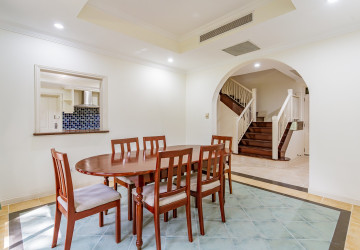 3 Bedroom Villa For Rent - Teuk Thla, Sen Sok, Phnom Penh thumbnail