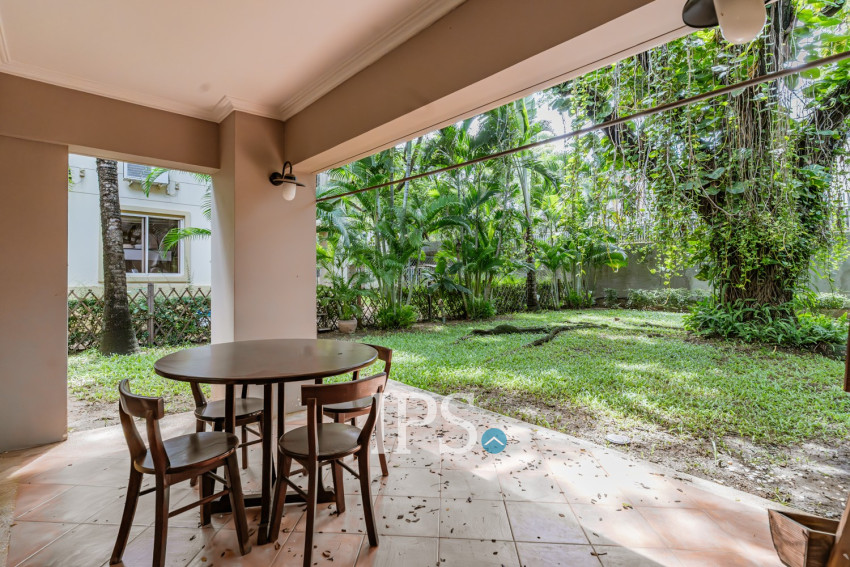 3 Bedroom Villa For Rent - Teuk Thla, Sen Sok, Phnom Penh