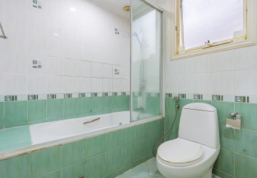 3 Bedroom Villa For Rent - Teuk Thla, Sen Sok, Phnom Penh thumbnail