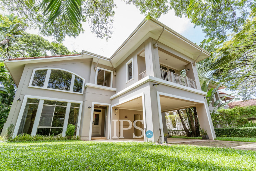 3 Bedroom Villa For Rent - Teuk Thla, Sen Sok, Phnom Penh