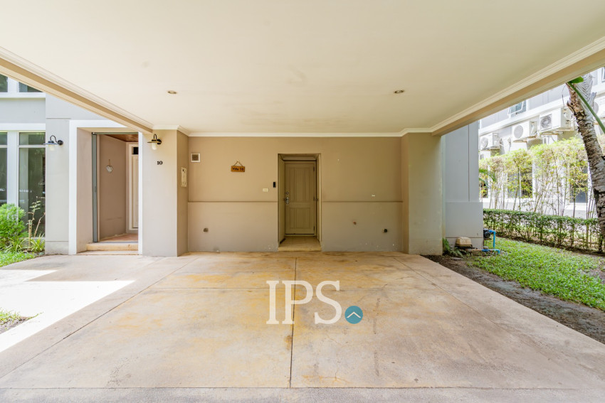 3 Bedroom Villa For Rent - Teuk Thla, Sen Sok, Phnom Penh