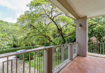 3 Bedroom Villa For Rent - Teuk Thla, Sen Sok, Phnom Penh thumbnail