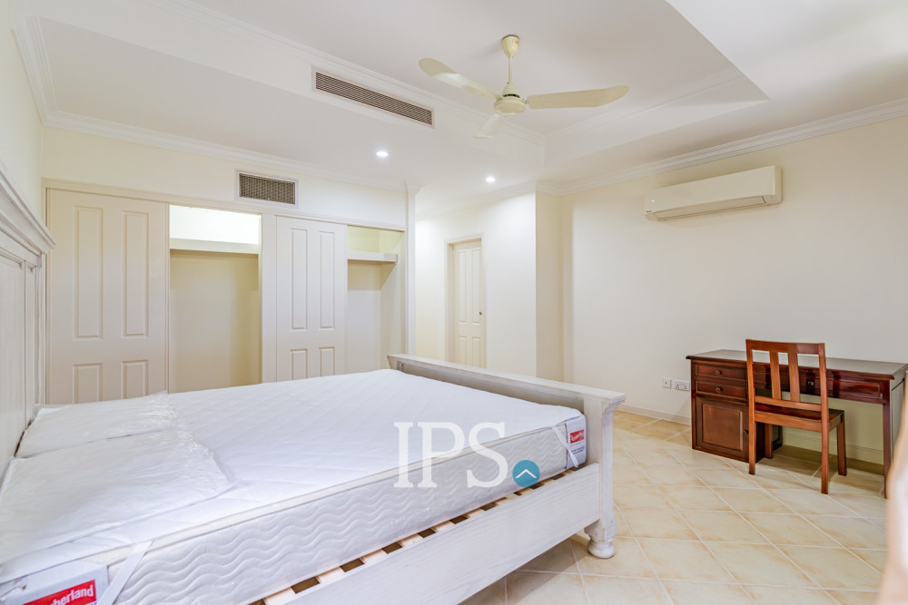 4 Bedroom Villa For Rent - Teuk Thla, Sen Sok, Phnom Penh - Image 16