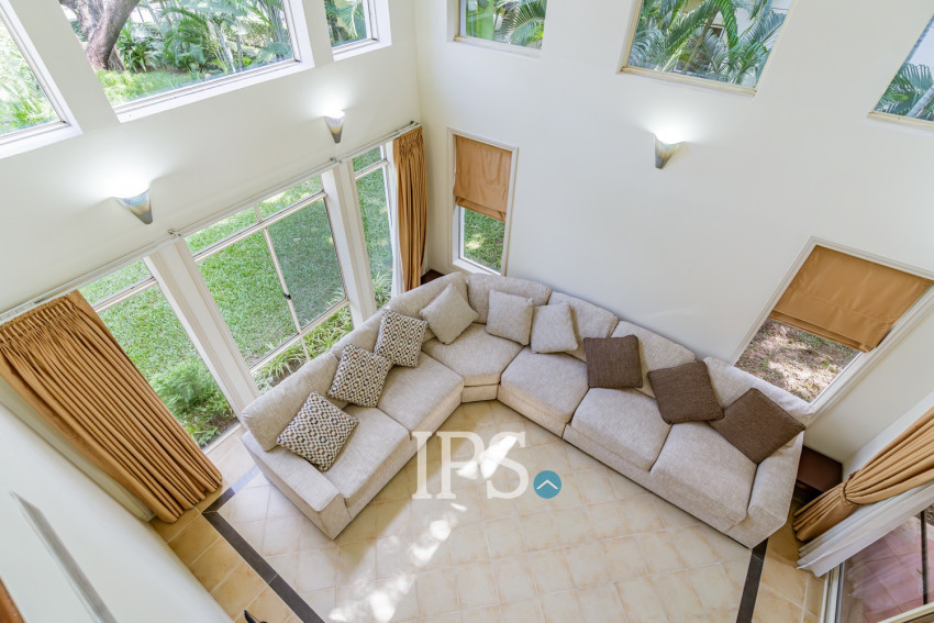 3 Bedroom Villa For Rent - Teuk Thla, Sen Sok, Phnom Penh