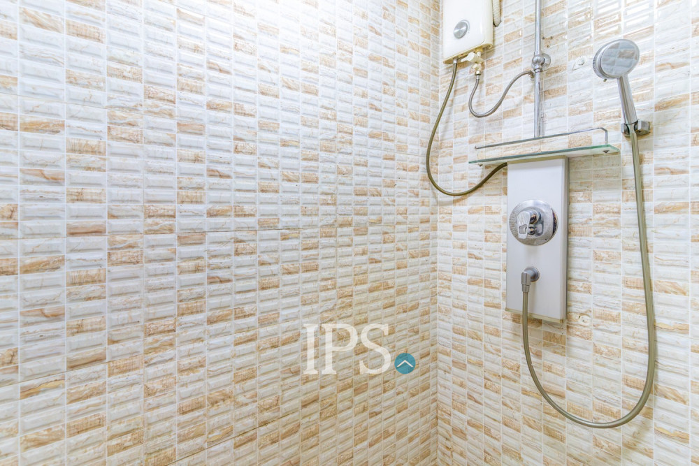 Renovated 3 Bedroom Apartment For Rent - Wat Phnom, Phnom Penh - Image 31