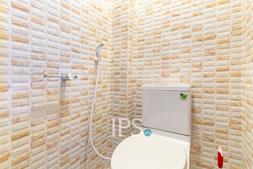 Renovated 3 Bedroom Apartment For Rent - Wat Phnom, Phnom Penh