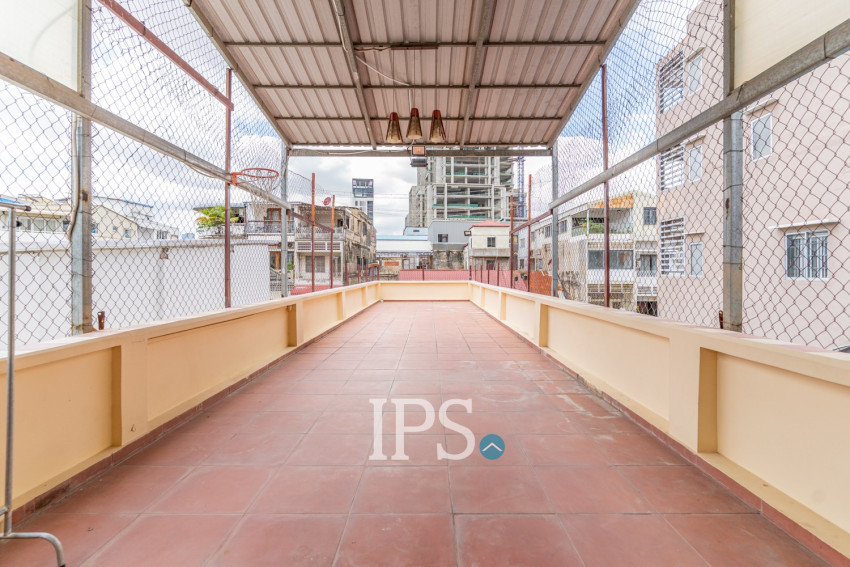 Renovated 3 Bedroom Apartment For Rent - Wat Phnom, Phnom Penh