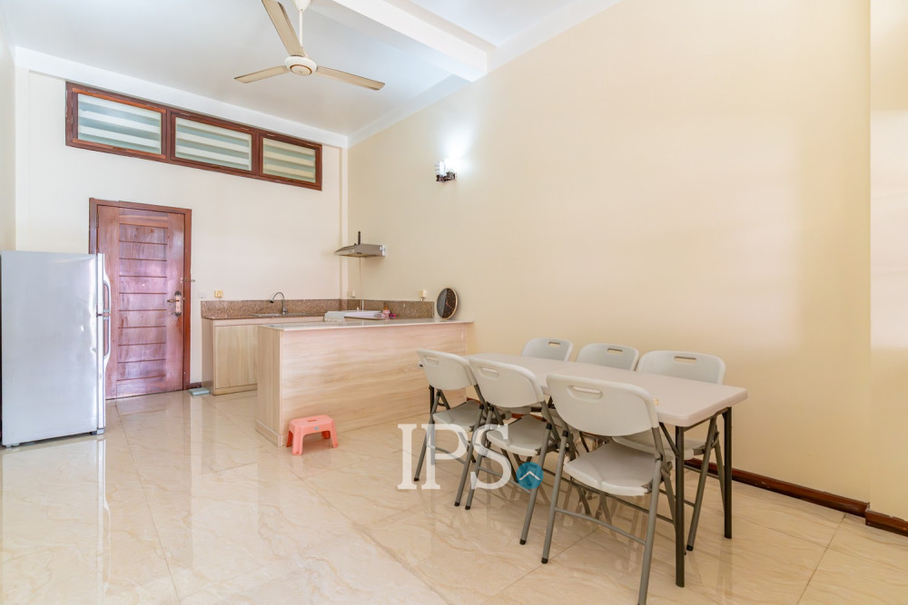 Renovated 3 Bedroom Apartment For Rent - Wat Phnom, Phnom Penh - Image 5