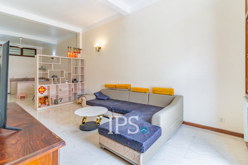 Renovated 3 Bedroom Apartment For Rent - Wat Phnom, Phnom Penh