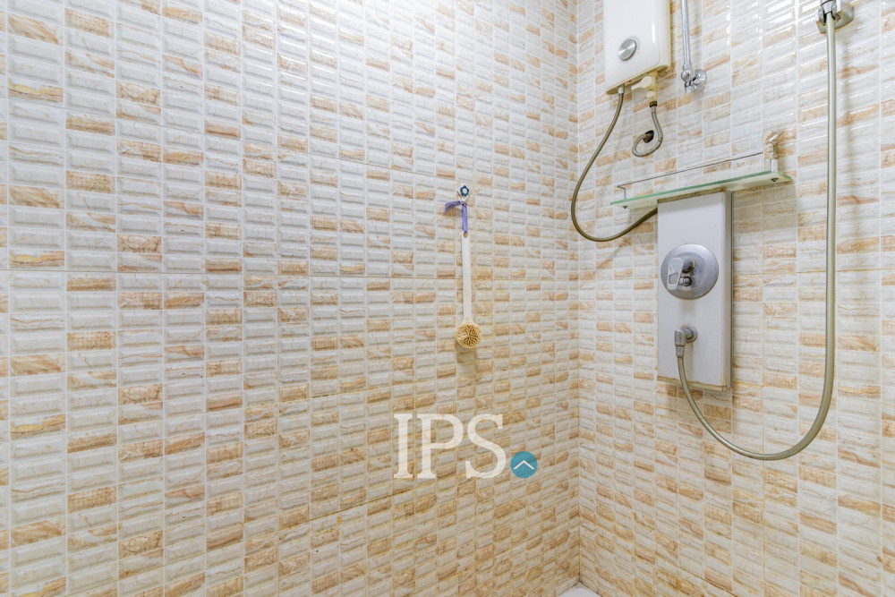 Renovated 3 Bedroom Apartment For Rent - Wat Phnom, Phnom Penh - Image 30