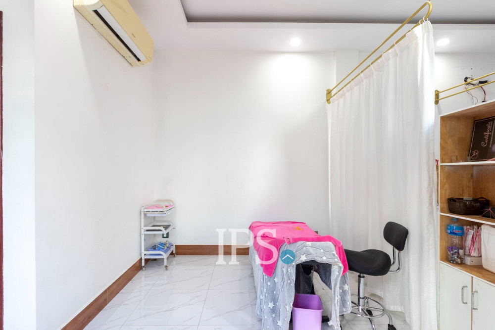 4 Bedroom Shophouse For Rent - Sala Kamreuk, Siem Reap - Image 17