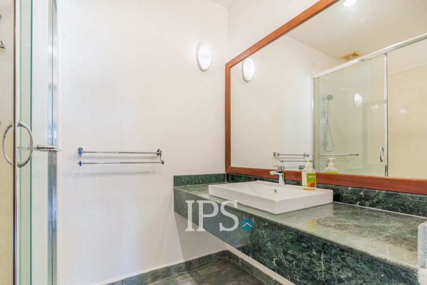 Renovated 2 Bedroom Apartment For Rent - Srah Chork, Phnom Penh