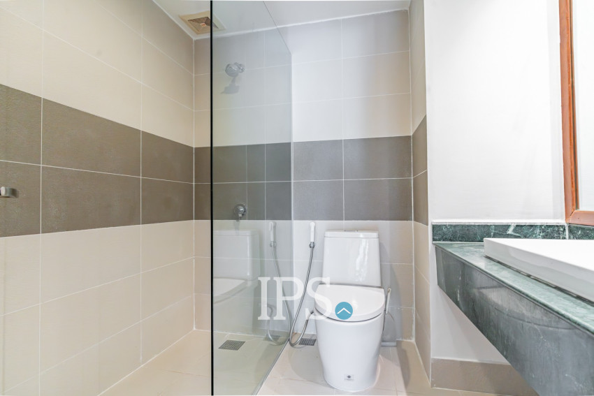 Renovated 2 Bedroom Apartment For Rent - Srah Chork, Phnom Penh