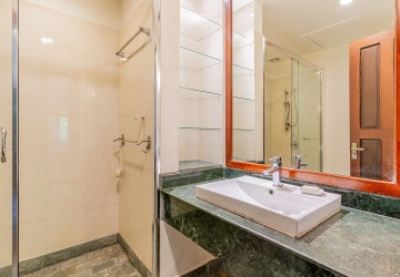 Renovated 2 Bedroom Apartment For Rent - Srah Chork, Phnom Penh thumbnail