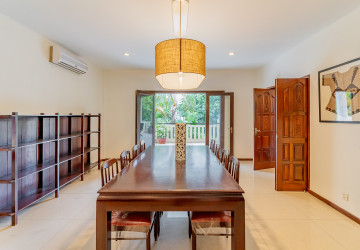 Renovated 2 Bedroom Apartment For Rent - Srah Chork, Phnom Penh thumbnail