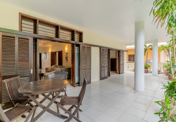 Renovated 2 Bedroom Apartment For Rent - Srah Chork, Phnom Penh thumbnail