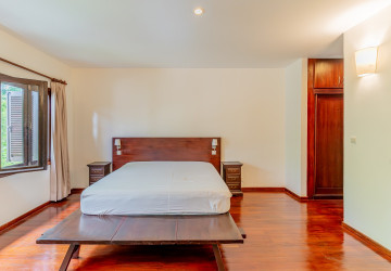 Renovated 2 Bedroom Apartment For Rent - Srah Chork, Phnom Penh thumbnail
