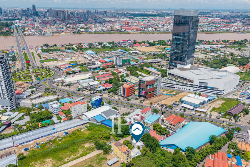 180 Sqm Retail Space For Rent - Chroy Changvar, Phnom Penh