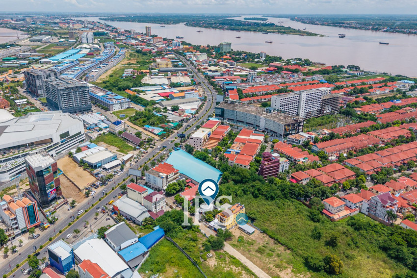 180 Sqm Retail Space For Rent - Chroy Changvar, Phnom Penh