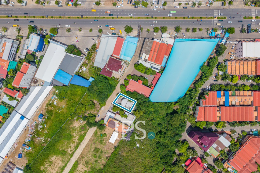 180 Sqm Retail Space For Rent - Chroy Changvar, Phnom Penh