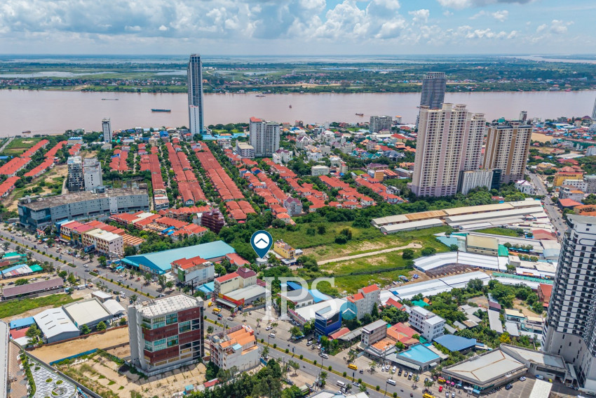 180 Sqm Retail Space For Rent - Chroy Changvar, Phnom Penh