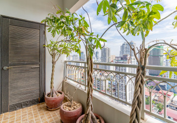 3 Bedroom Condo For Rent - De Castle Royal, BKK1, Phnom Penh thumbnail