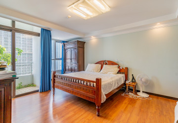 3 Bedroom Condo For Rent - De Castle Royal, BKK1, Phnom Penh thumbnail