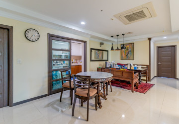 3 Bedroom Condo For Rent - De Castle Royal, BKK1, Phnom Penh thumbnail