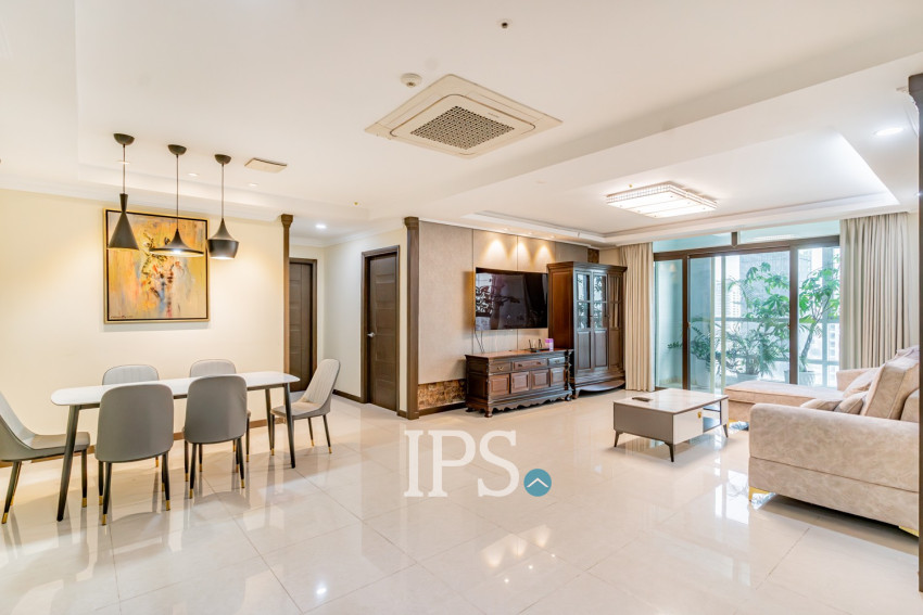 3 Bedroom Condo For Rent - De Castle Royal, BKK1, Phnom Penh