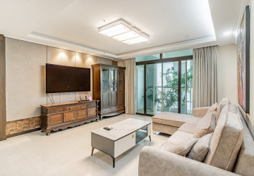 3 Bedroom Condo For Rent - De Castle Royal, BKK1, Phnom Penh thumbnail