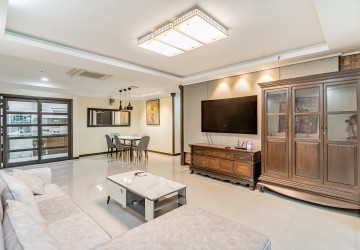 3 Bedroom Condo For Rent - De Castle Royal, BKK1, Phnom Penh thumbnail