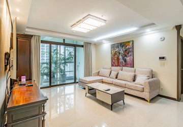 3 Bedroom Condo For Rent - De Castle Royal, BKK1, Phnom Penh thumbnail