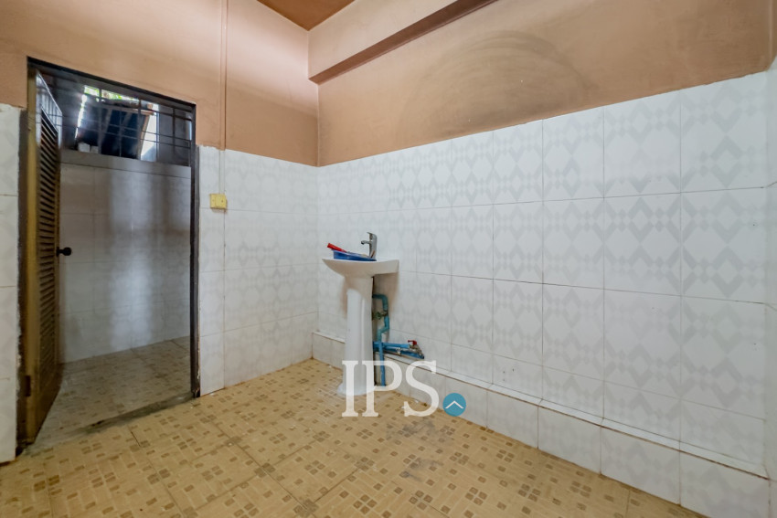 3 Bedroom Villa For Rent - Chroy Changvar, Phnom Penh