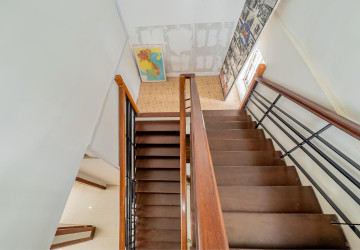 3 Bedroom Villa For Rent - Chroy Changvar, Phnom Penh thumbnail