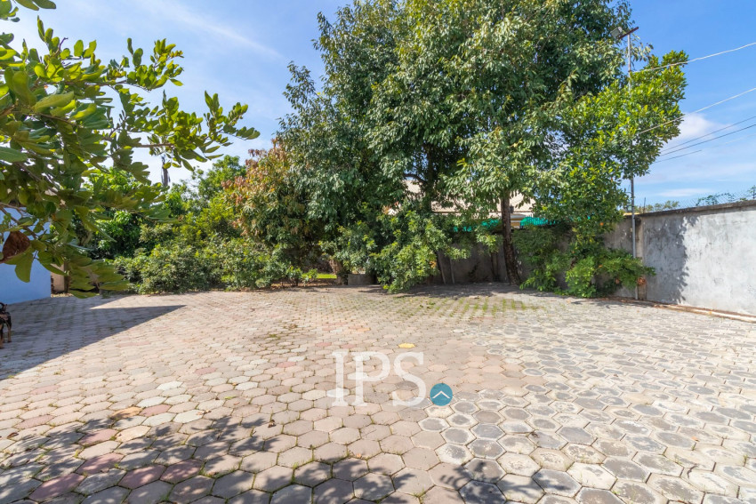 1,690 Sqm Commercial Land and House For Rent - Sambour, Siem Reap