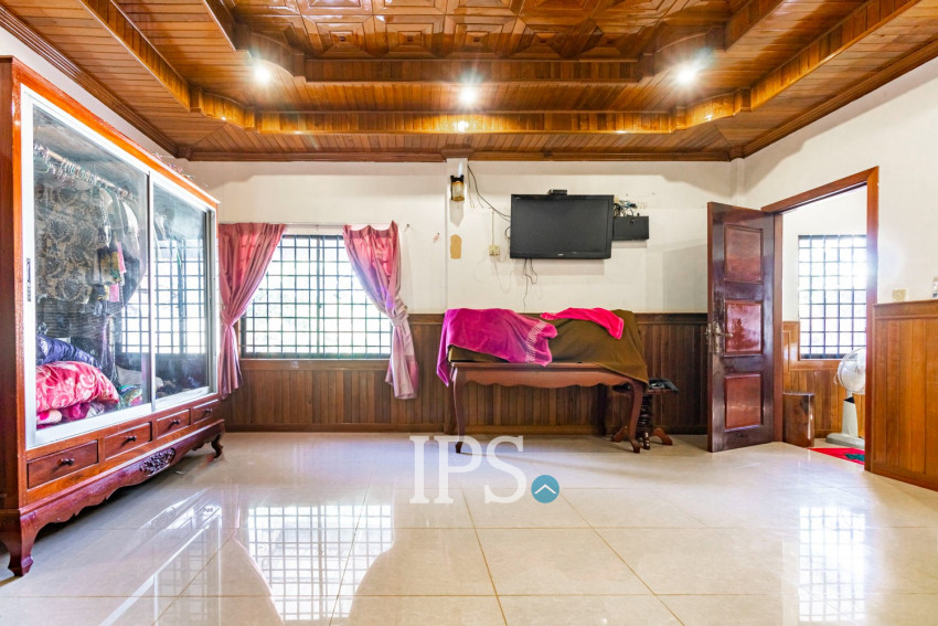 1,690 Sqm Commercial Land and House For Rent - Sambour, Siem Reap