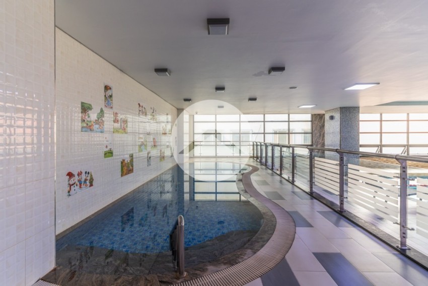 12nd Floor 3 Bedroom Condo For Sale - De Castle Royal, BKK1, Phnom Penh