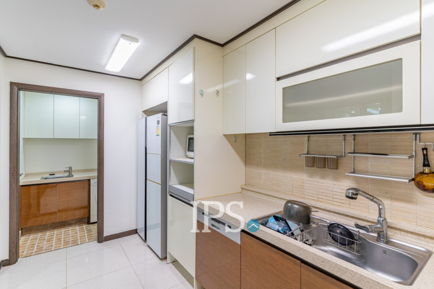 12nd Floor 3 Bedroom Condo For Sale - De Castle Royal, BKK1, Phnom Penh