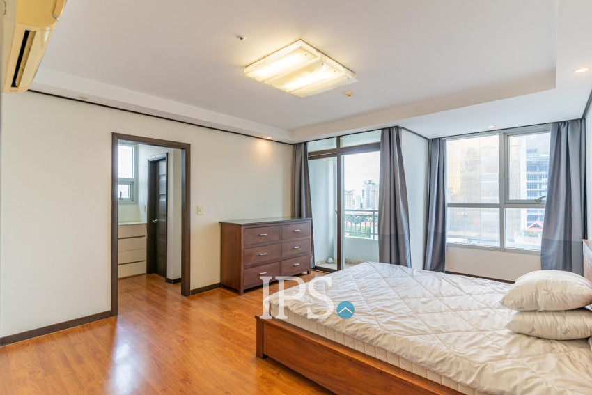 12nd Floor 3 Bedroom Condo For Sale - De Castle Royal, BKK1, Phnom Penh