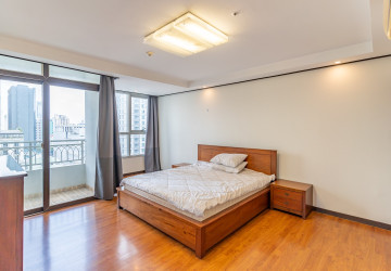 12nd Floor 3 Bedroom Condo For Sale - De Castle Royal, BKK1, Phnom Penh thumbnail