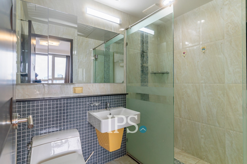 12nd Floor 3 Bedroom Condo For Sale - De Castle Royal, BKK1, Phnom Penh