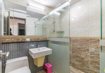 12nd Floor 3 Bedroom Condo For Sale - De Castle Royal, BKK1, Phnom Penh thumbnail