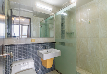 12nd Floor 3 Bedroom Condo For Sale - De Castle Royal, BKK1, Phnom Penh thumbnail