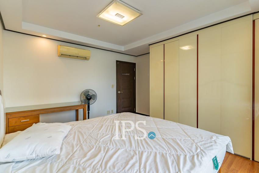 12nd Floor 3 Bedroom Condo For Sale - De Castle Royal, BKK1, Phnom Penh