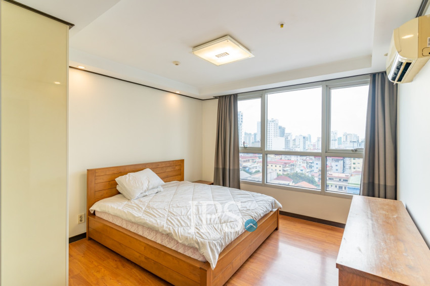 12nd Floor 3 Bedroom Condo For Sale - De Castle Royal, BKK1, Phnom Penh