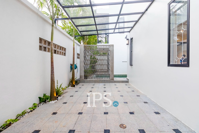 2 Bedroom Villa For Sale - Svay Dangkum, Siem Reap