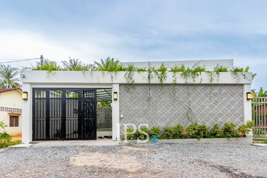 2 Bedroom Villa For Sale - Svay Dangkum, Siem Reap