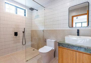 2 Bedroom Villa For Sale - Svay Dangkum, Siem Reap thumbnail