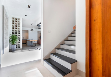 2 Bedroom Villa For Sale - Svay Dangkum, Siem Reap thumbnail